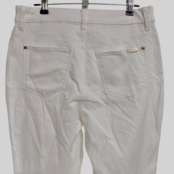 CHICO’S SO SLIMMING GIRLFRIEND SLIM LEG CROP WHITE STRETCHY JEANS WITH POCKETS - Picture 14 of 16